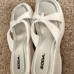 Block wedge flip flop